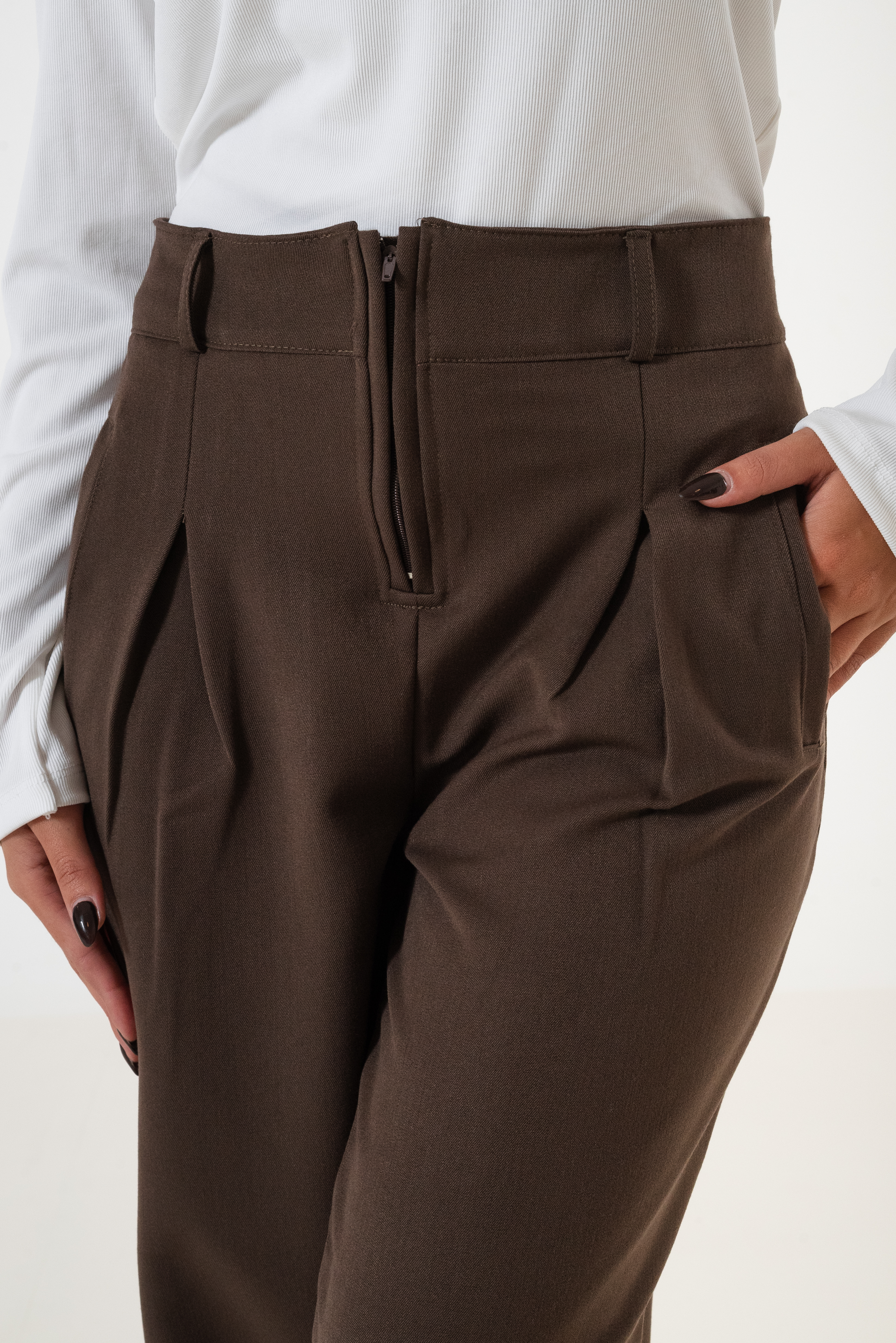 Pantalón sastrero bolsillo ojal